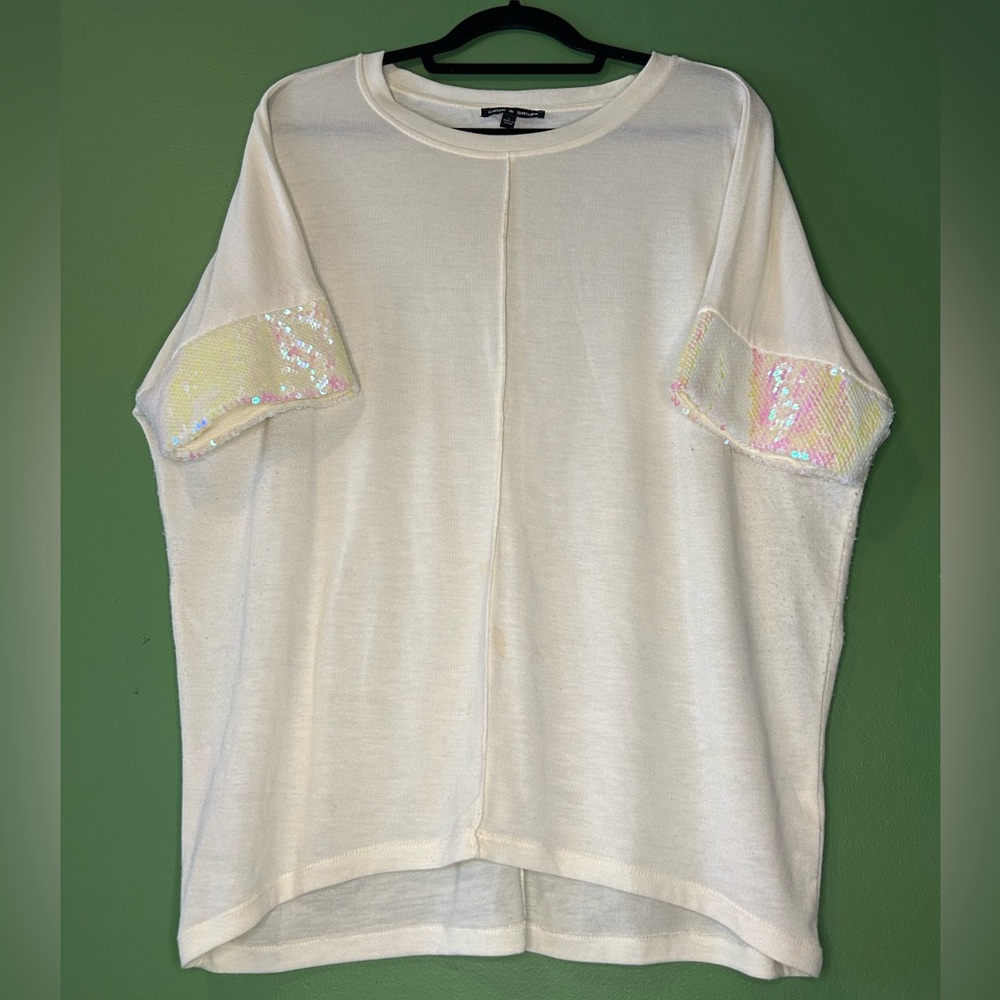Cable & Gauge White Top with Sequin Accents